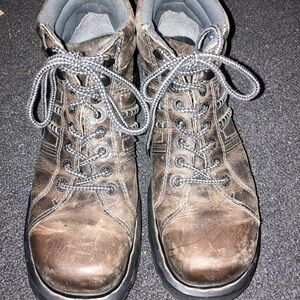 Dr Marten’s Men’s size 9 in EUC not broken in yet more pictures upon request